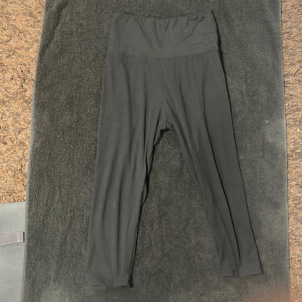 Black Capri Leggings